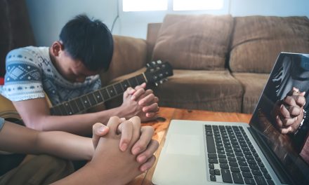 Audience Interaction That Transforms Virtual Worship