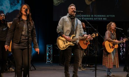 How Acoustic Worship Engages Today’s Congregations