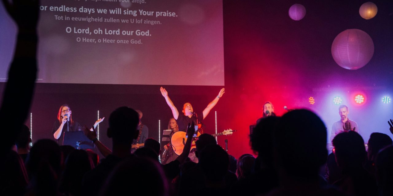 The 5 Worship Themes Dominating the CCLI Top 100 (Part 1)