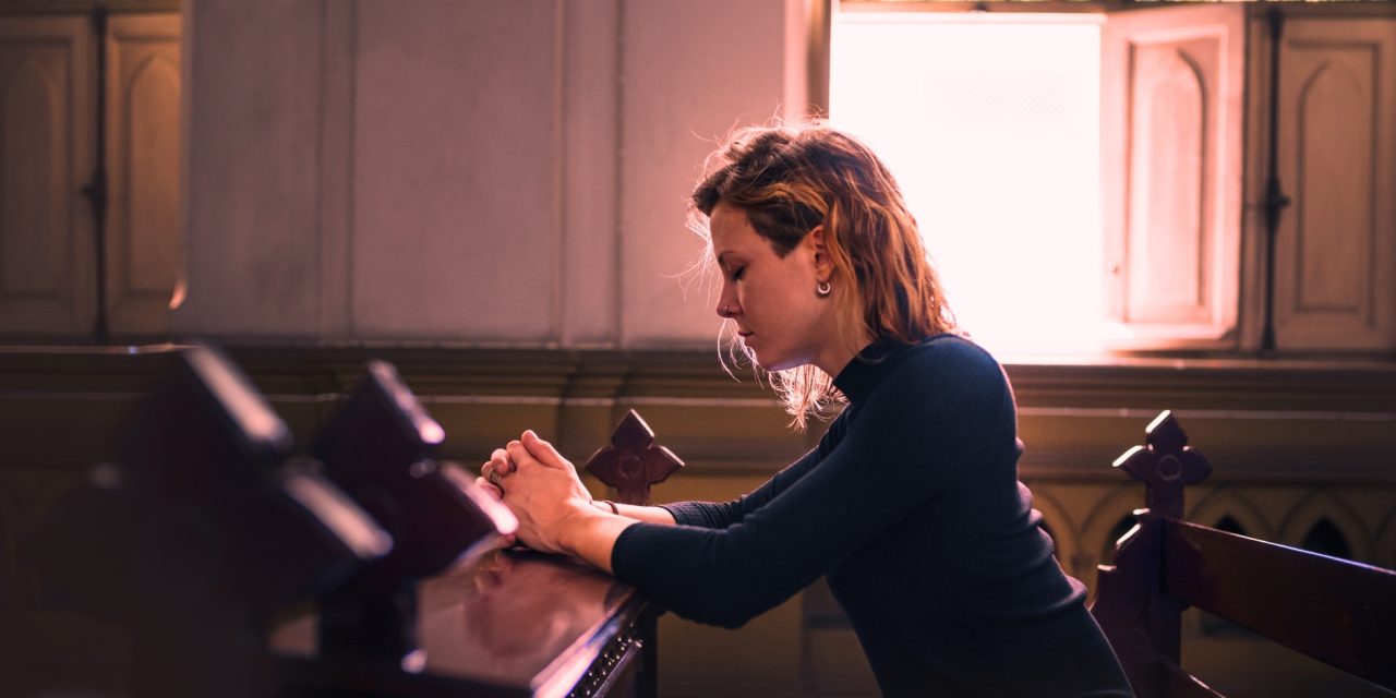 How Strategic Silence Transforms Worship Flow and Spiritual Connection