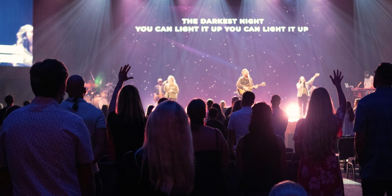 Evergreen Worship: 10 Timeless Songs Every Congregation Still Sings with Conviction (Part 1)  