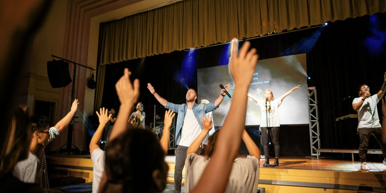 From Catchy to Congregational: What Actually Makes a Worship Chorus Singable