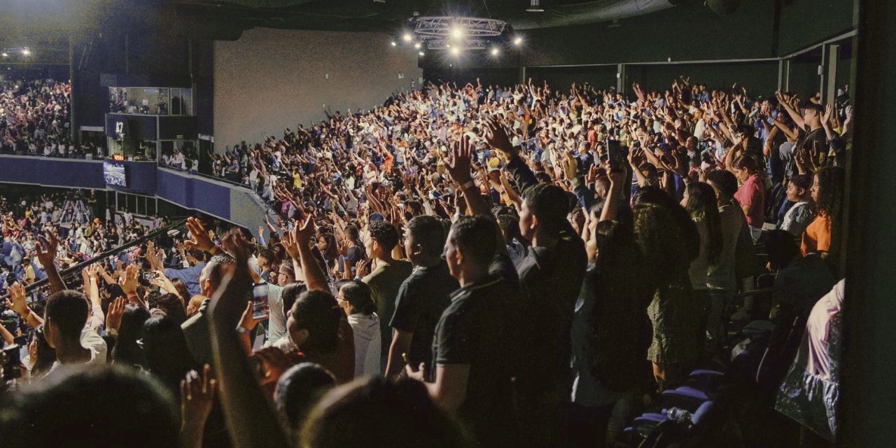 How Top Worship Artists Make Stadium Worship Feel Personal 