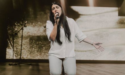 What Makes a Great Testimony Song? Five Characteristics That Set Them Apart