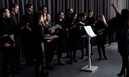 The Future of Choir-Driven Worship Moments: Blending Tradition with Creative Innovation