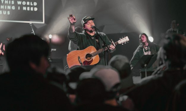 Testimony Songs Are Winning Hearts—and Changing Worship 