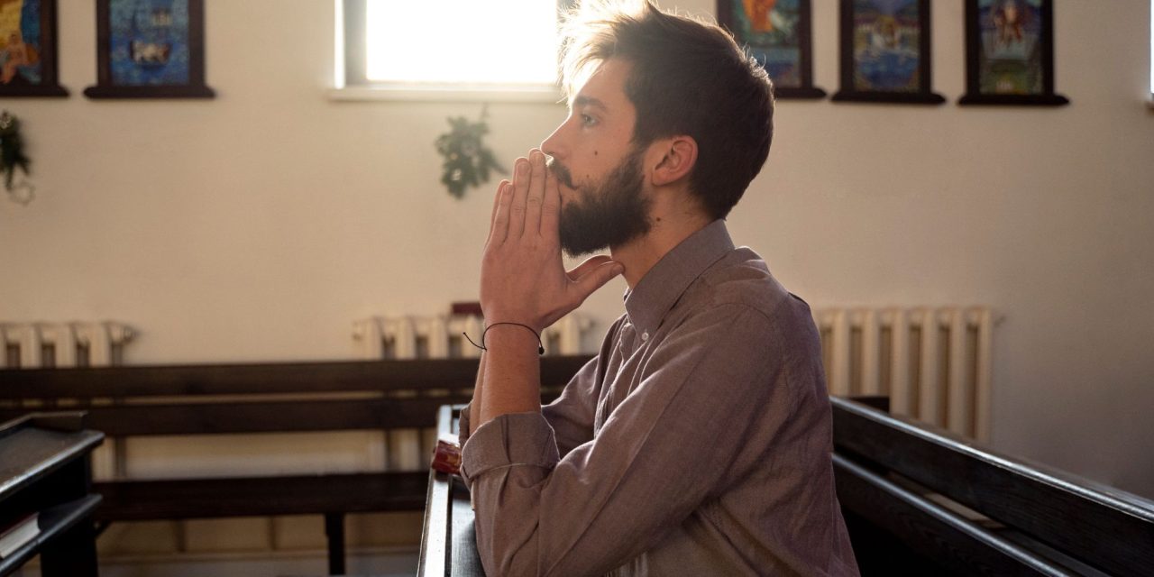 The Power of Intentional Worship Pauses: How Silence Can Deepen Every Worship Experience