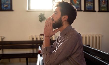 The Power of Intentional Worship Pauses: How Silence Can Deepen Every Worship Experience