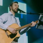 What Happens When Worship Gets Stripped Back? The Psychology of Acoustic Music 